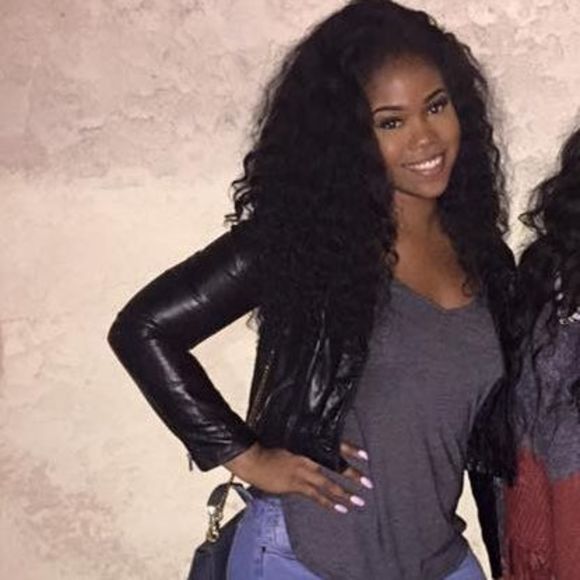 Meet your Posher, Loni - Picture 1 of 1